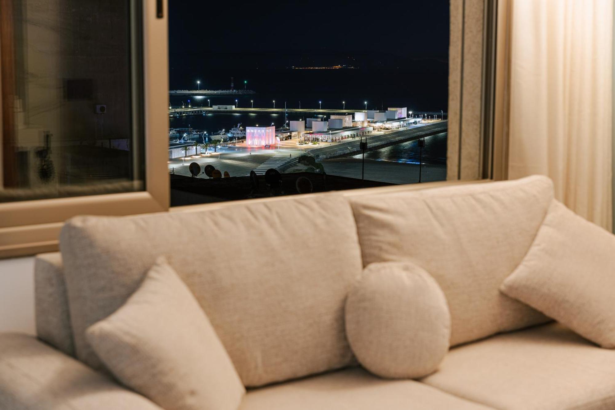 Marina View Residence Luxurious Studio Retreat With Stunning Ocean Views 1 Double Bedroom, 1 Convertible Couch Tânger Exterior foto