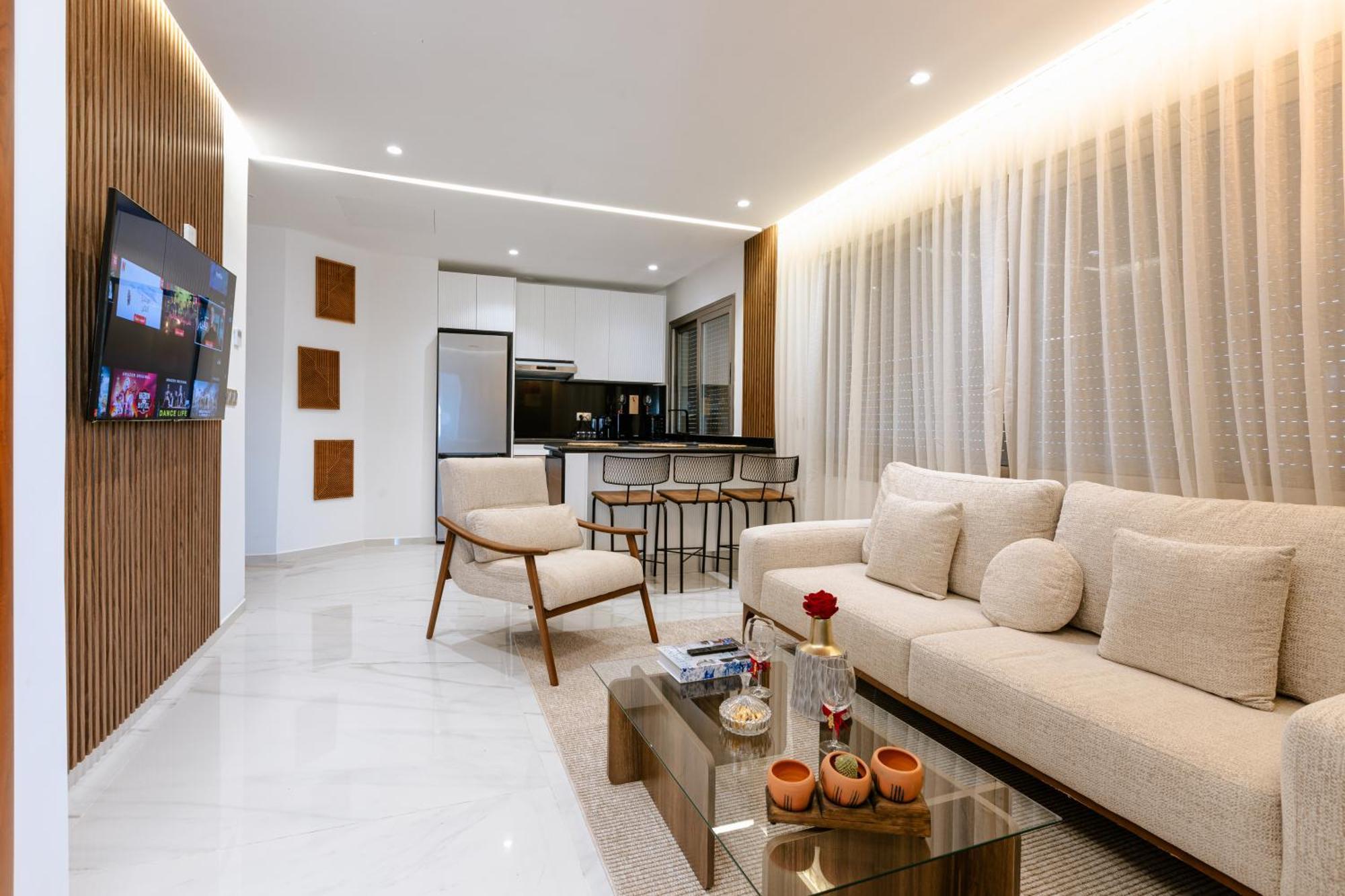 Marina View Residence Luxurious Studio Retreat With Stunning Ocean Views 1 Double Bedroom, 1 Convertible Couch Tânger Exterior foto