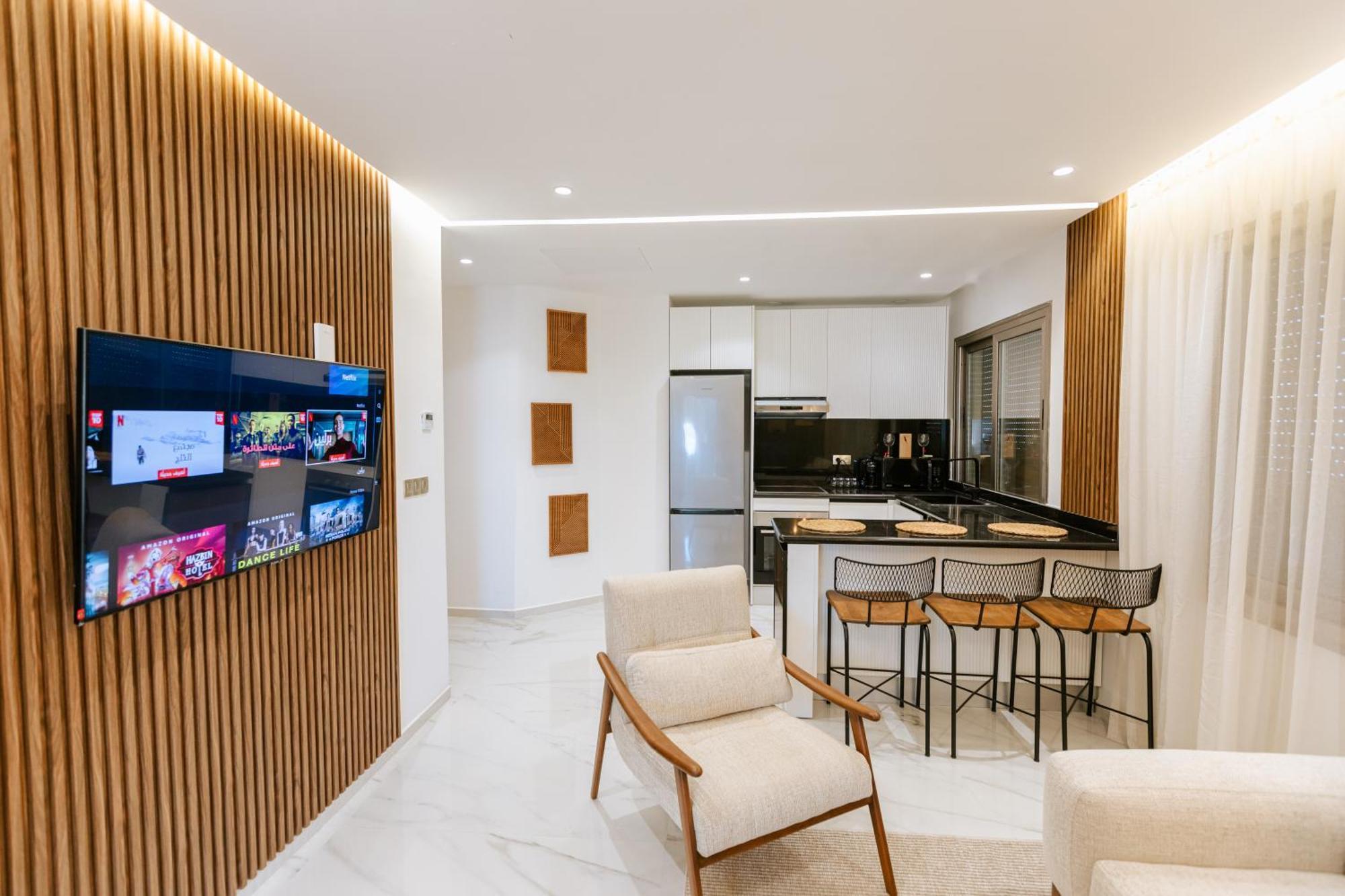 Marina View Residence Luxurious Studio Retreat With Stunning Ocean Views 1 Double Bedroom, 1 Convertible Couch Tânger Exterior foto
